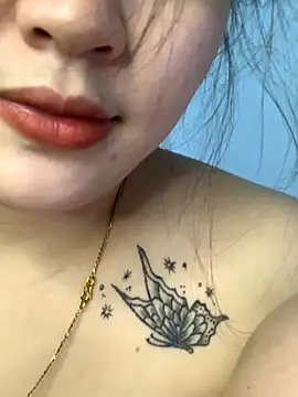 helo-kitty online show from November 24, 2025, 5:13 pm