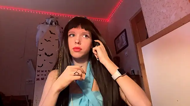 Snapshot of LiltedLube chatting on November 1, 2025, 9:36 am LiltedLube online show from November 1, 2025, 9:36 am