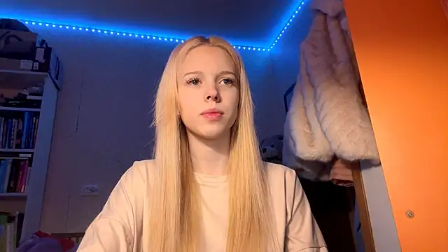 Snapshot of LiltedLube chatting on November 23, 2025, 7:07 am LiltedLube online show from November 23, 2025, 7:07 am