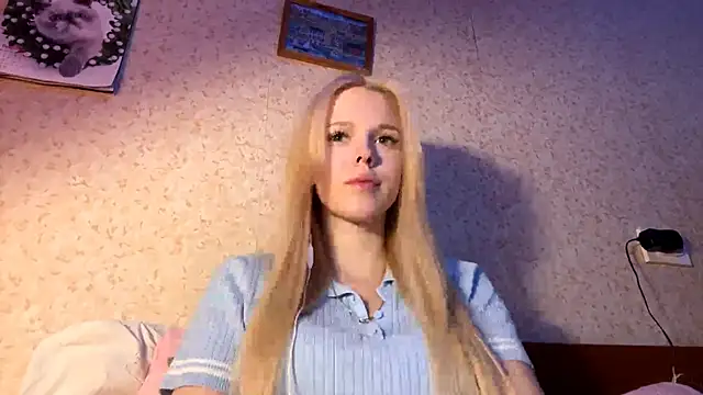 Snapshot of LiltedLube chatting on November 16, 2025, 4:12 pm LiltedLube online show from November 16, 2025, 4:12 pm