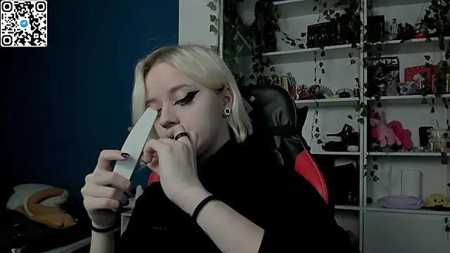 Holy Mistress S online show from December 2, 2025, 10:28 am