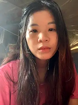 ninixinh online show from October 26, 2025, 2:12 am