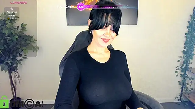 Sara Devills online show from May 17, 2026, 12:43 am