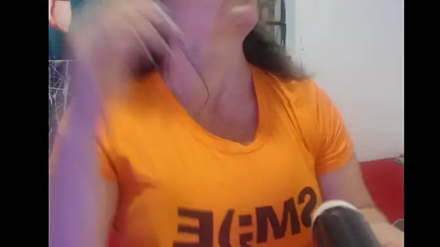 Snapshot of Debora_Cienfuegos25 chatting on December 2, 2025, 1:28 am Debora Cienfuegos25 online show from December 2, 2025, 1:28 am