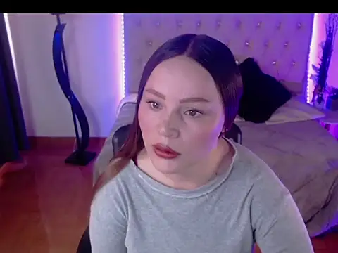  crystal12 online show from November 5, 2025, 1:47 pm