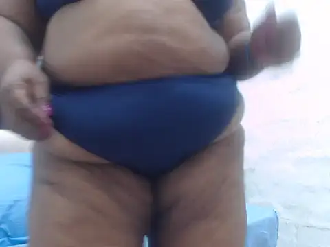 Snapshot of MatureMilfxxx chatting on October 31, 2025, 4:31 am MatureMilfxxx online show from October 31, 2025, 4:31 am