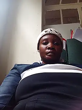 Snapshot of blackbeautyxx92 chatting on November 11, 2025, 9:59 am blackbeautyxx92 online show from November 11, 2025, 9:59 am