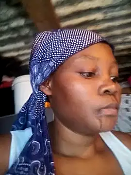 Snapshot of blackbeautyxx92 chatting on November 1, 2025, 1:27 pm blackbeautyxx92 online show from November 1, 2025, 1:27 pm