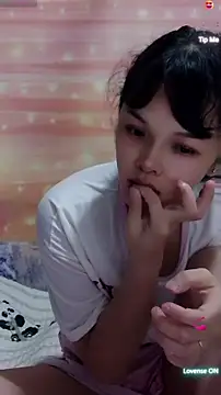 Snapshot of Maomilove1 chatting on June 20, 2026, 1:38 pm Maomilove1 online show from June 20, 2026, 1:38 pm