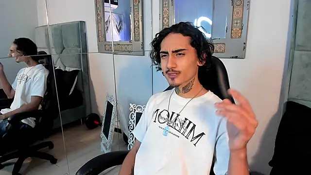 Mr Strike online show from October 28, 2025, 2:23 am