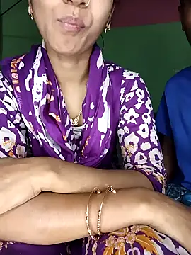 Snapshot of CoupleShow_432 chatting on February 17, 2026, 3:20 pm CoupleShow 432 online show from February 17, 2026, 3:20 pm