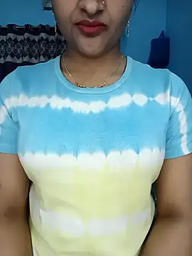 Snapshot of CoupleShow_432 chatting on February 2, 2026, 11:42 am CoupleShow 432 online show from February 2, 2026, 11:42 am