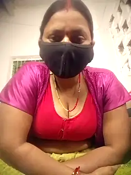 Snapshot of QRESABABY chatting on October 31, 2025, 1:13 am QRESABABY online show from October 31, 2025, 1:13 am