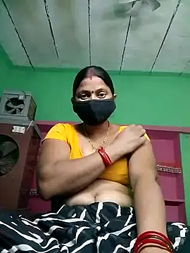 Snapshot of QRESABABY chatting on November 28, 2025, 6:35 am QRESABABY online show from November 28, 2025, 6:35 am