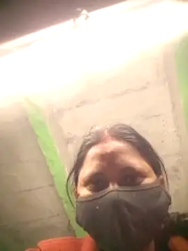 Snapshot of QRESABABY chatting on November 8, 2025, 11:19 pm QRESABABY online show from November 8, 2025, 11:19 pm