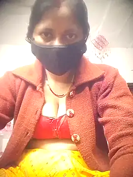 Snapshot of QRESABABY chatting on November 5, 2025, 11:41 pm QRESABABY online show from November 5, 2025, 11:41 pm