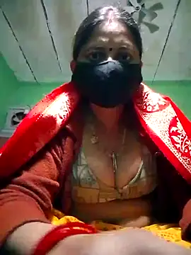 Snapshot of QRESABABY chatting on November 26, 2025, 12:05 pm QRESABABY online show from November 26, 2025, 12:05 pm