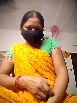 Snapshot of QRESABABY chatting on November 1, 2025, 10:14 pm QRESABABY online show from November 1, 2025, 10:14 pm