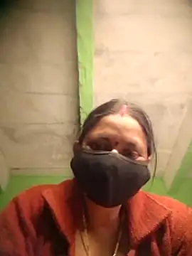 Snapshot of QRESABABY chatting on November 8, 2025, 11:14 am QRESABABY online show from November 8, 2025, 11:14 am