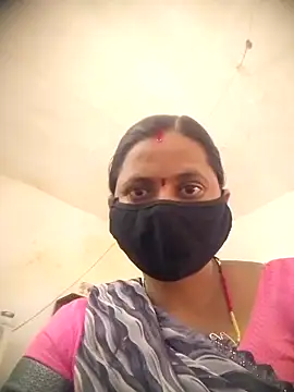 Snapshot of QRESABABY chatting on October 22, 2025, 7:19 am QRESABABY online show from October 22, 2025, 7:19 am