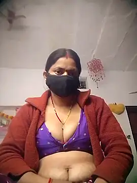 Snapshot of QRESABABY chatting on November 14, 2025, 9:40 pm QRESABABY online show from November 14, 2025, 9:40 pm