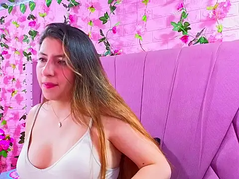 Snapshot of Alyy_Brown chatting on November 7, 2025, 2:05 am Alyy Brown online show from November 7, 2025, 2:05 am