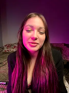 Snapshot of AANNNNIIIIEE chatting on November 14, 2025, 8:18 am AANNNNIIIIEE online show from November 14, 2025, 8:18 am