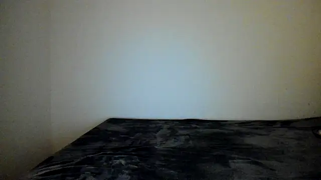 Snapshot of Blueskynicci chatting on November 3, 2025, 5:38 pm Blueskynicci online show from November 3, 2025, 5:38 pm