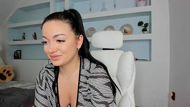 Snapshot of juliexxx chatting on February 24, 2026, 6:20 pm juliexxx online show from February 24, 2026, 6:20 pm