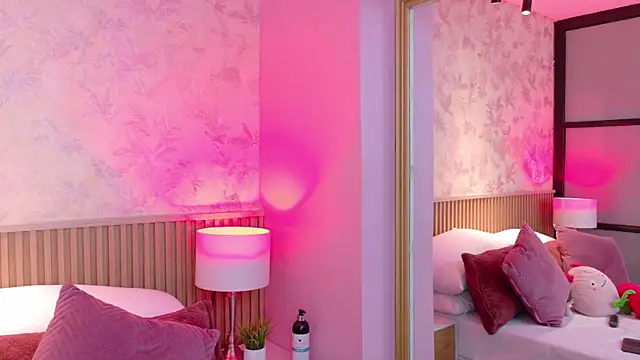 AdelineJhones online show from March 8, 2026, 2:53 pm