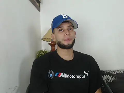 Snapshot of Maxcole_07 chatting on November 15, 2025, 10:47 pm Maxcole 07 online show from November 15, 2025, 10:47 pm