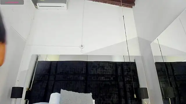 EmmadaSilva online show from April 21, 2026, 1:42 am