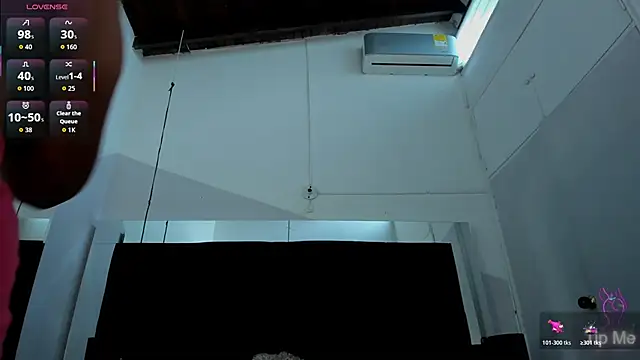 EmmadaSilva online show from March 9, 2026, 7:39 pm