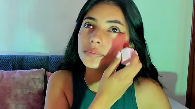 Snapshot of miadaviesx chatting on November 22, 2025, 12:48 pm miadaviesx online show from November 22, 2025, 12:48 pm