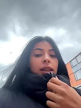 Snapshot of miadaviesx chatting on November 14, 2025, 1:04 pm miadaviesx online show from November 14, 2025, 1:04 pm