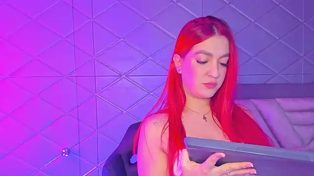 Snapshot of Ariianna_Cooper chatting on December 22, 2025, 8:58 am Ariianna Cooper online show from December 22, 2025, 8:58 am