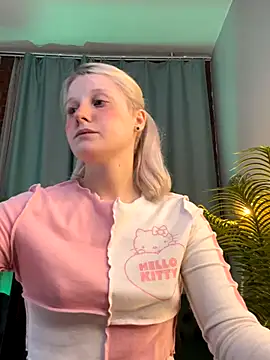 Snapshot of ShineJoan chatting on November 14, 2025, 9:51 pm ShineJoan online show from November 14, 2025, 9:51 pm