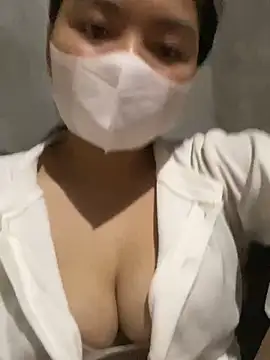 Snapshot of kimyonon chatting on October 28, 2025, 12:33 am kimyonon online show from October 28, 2025, 12:33 am