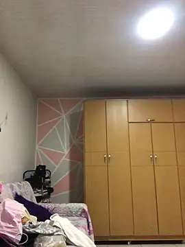 MAVI EC online show from November 11, 2025, 12:05 am