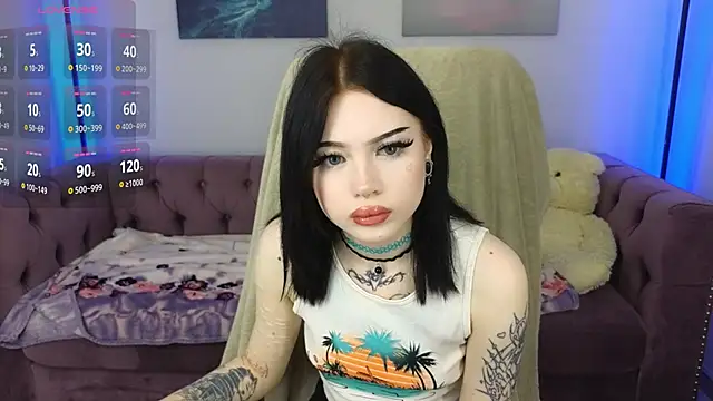 Snapshot of Emma_Kirks chatting on November 24, 2025, 10:48 am Emma Kirks online show from November 24, 2025, 10:48 am