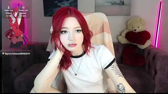 Emma Kirks online show from April 16, 2026, 12:28 pm