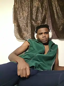 Snapshot of Suamyst_25 chatting on November 18, 2025, 5:00 am Suamyst 25 online show from November 18, 2025, 5:00 am