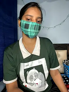 Cute Marina online show from November 12, 2025, 4:11 pm