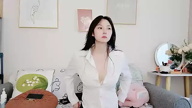 yuyan3929 online show from October 29, 2025, 1:59 am