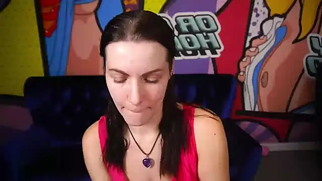 Snapshot of SofieMoons chatting on December 4, 2025, 1:43 pm SofieMoons online show from December 4, 2025, 1:43 pm