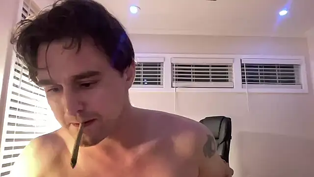 Snapshot of andrenoma427 chatting on November 10, 2025, 12:59 am andrenoma427 online show from November 10, 2025, 12:59 am