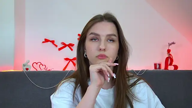 AliceAtkins online show from June 6, 2026, 6:18 am