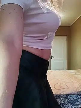 Snapshot of SelinaLovqx chatting on November 13, 2025, 12:31 pm SelinaLovqx online show from November 13, 2025, 12:31 pm