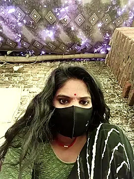 Snapshot of Shreya-750 chatting on December 17, 2025, 8:52 am Shreya-750 online show from December 17, 2025, 8:52 am