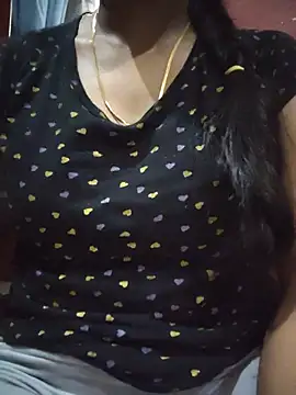 Snapshot of Ezabelljohn chatting on July 24, 2026, 1:18 pm Ezabelljohn online show from July 24, 2026, 1:18 pm